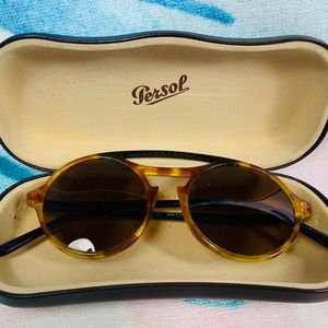 Rare, vintage Persol Ratti Model 147 Sunglasses